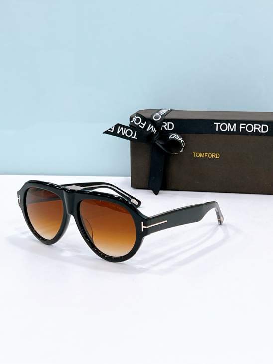 Picture of Tom Ford Sunglasses _SKUfw77096813fw